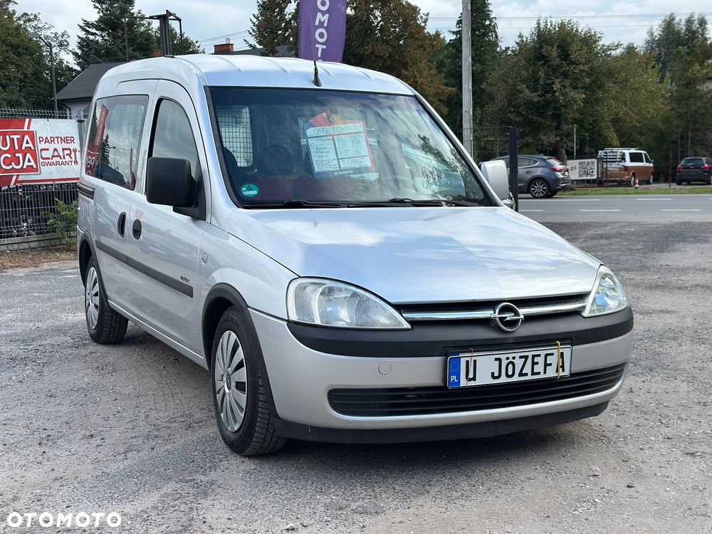 Opel Combo Tour 1.6 - 5