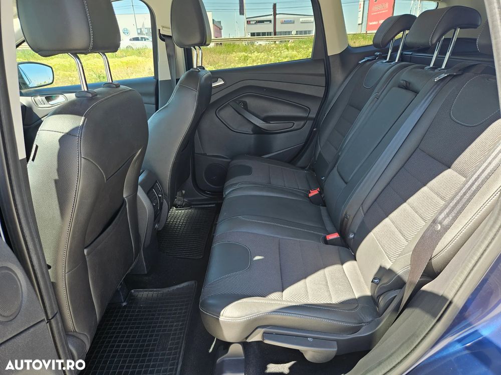 Ford Kuga 2.0 TDCi Powershift 4WD Titanium - 12