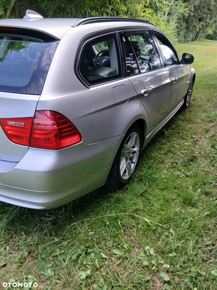BMW Seria 3 - 12