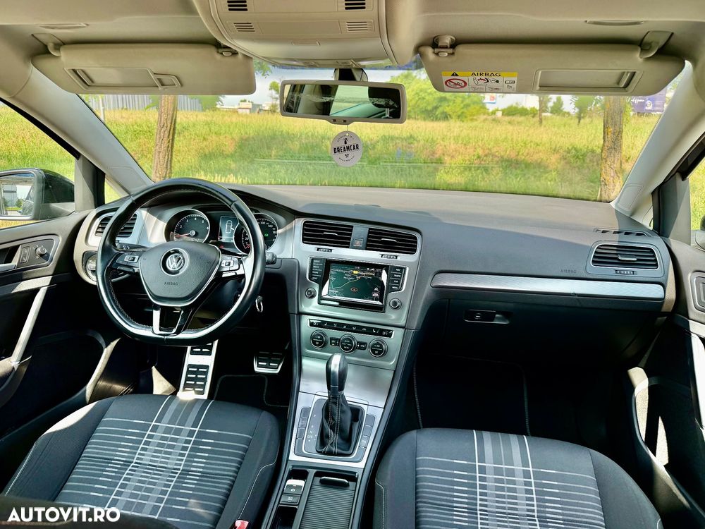 Volkswagen Golf 1.4 TSI BlueMotion Technology DSG Lounge - 9