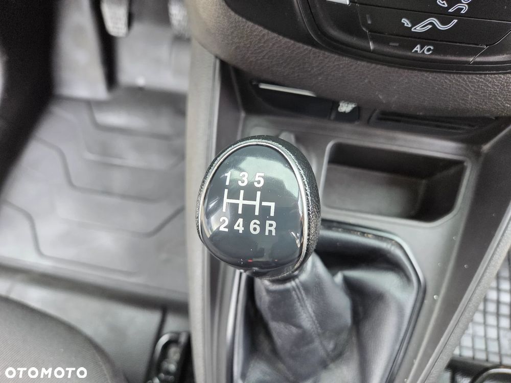 Ford Transit Courier Trend - 25