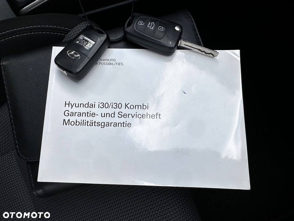 Hyundai i30 1.4 Fifa World Cup Edition - 30