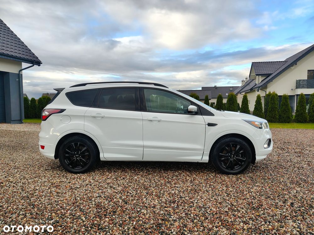Ford Kuga 1.5 EcoBoost ST-LINE - 2
