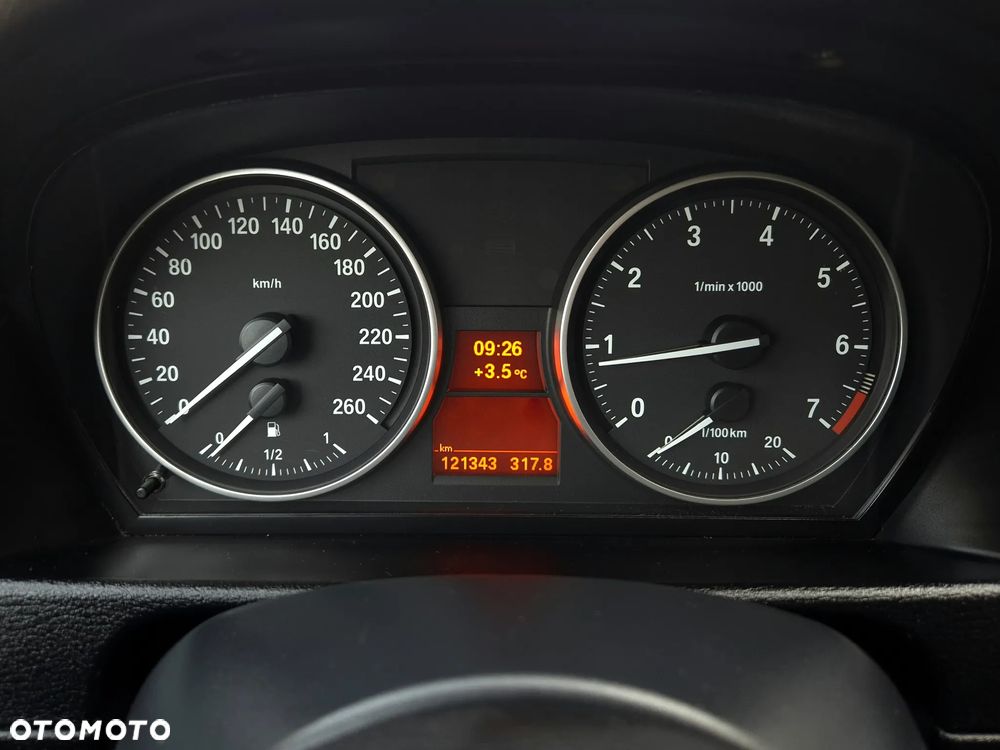 BMW X1 sDrive20i xLine - 18