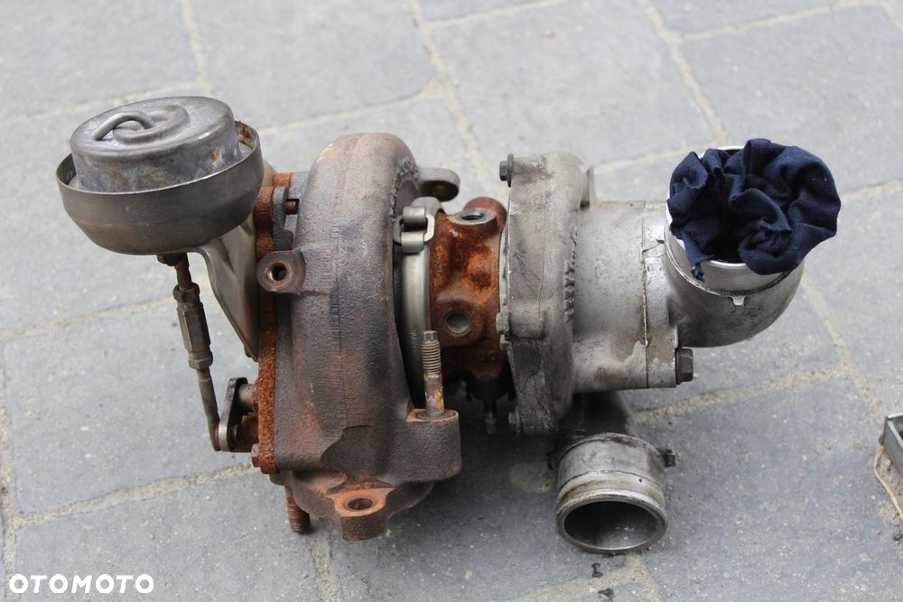 TURBOSPRĘŻARKA TURBINA AVENSIS T25 COROLLA VERSO II 2,2 D-CAT 17201-0R020