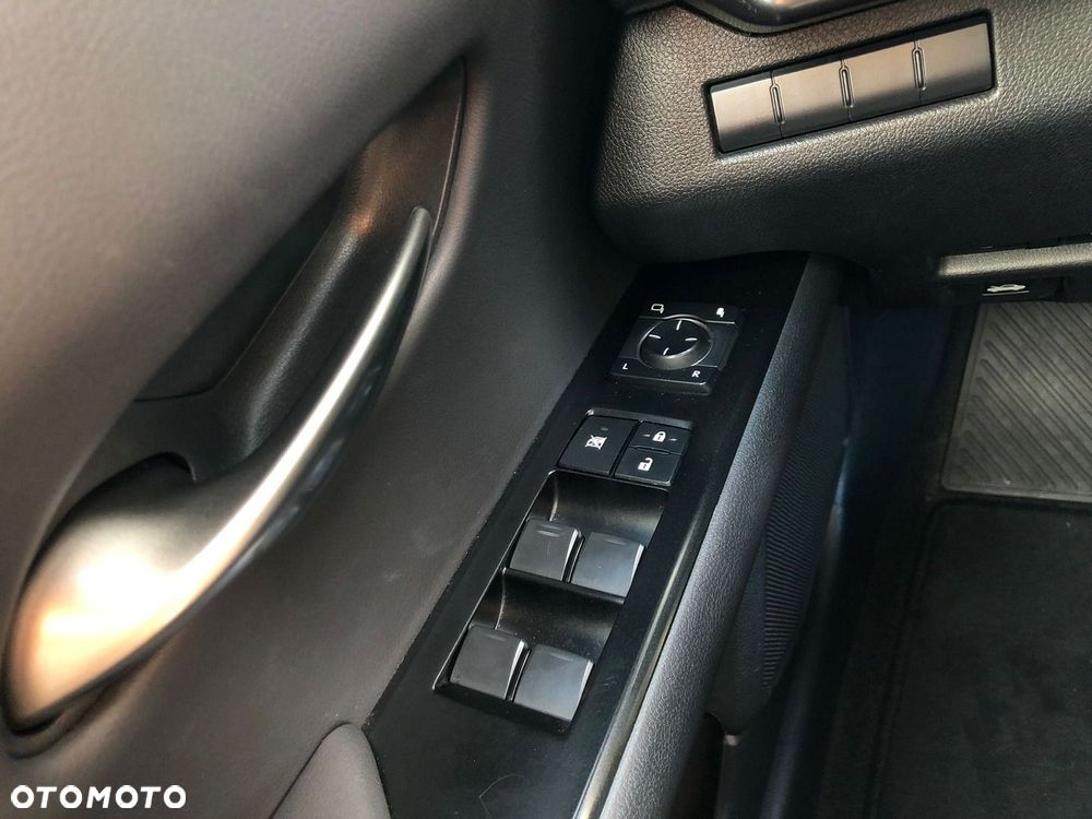 Lexus UX 250h GPF F Impression 2WD - 34