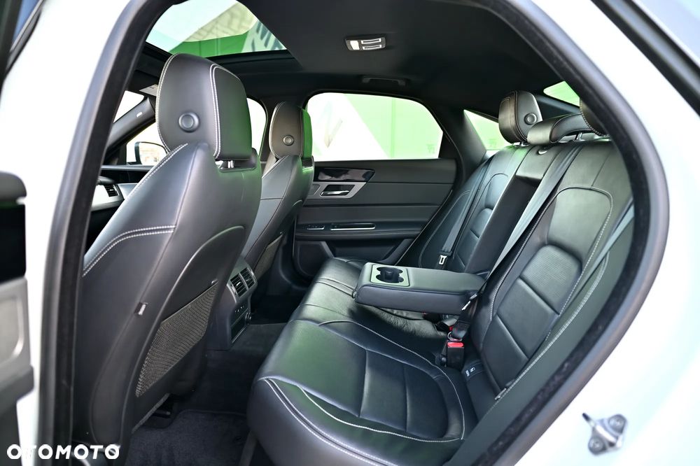 Jaguar XF 35t AWD R-Sport - 21