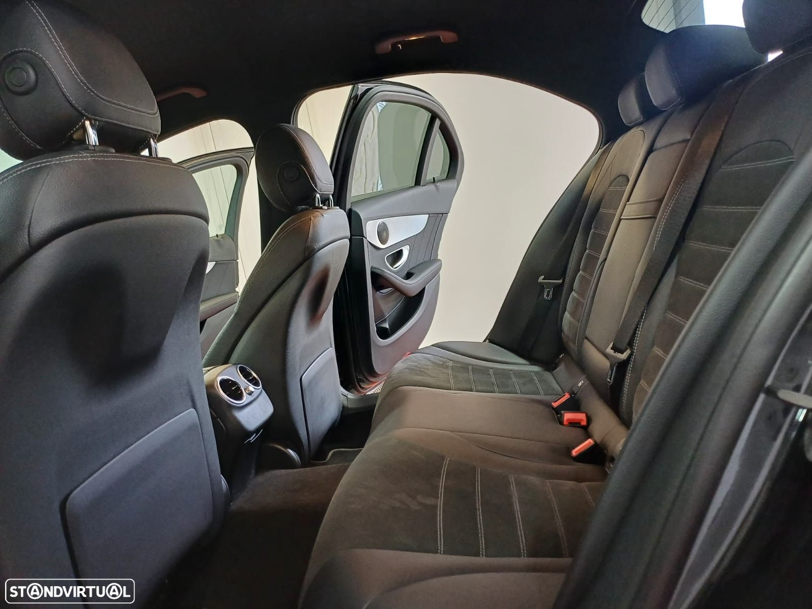 Mercedes-Benz C 300 - 13