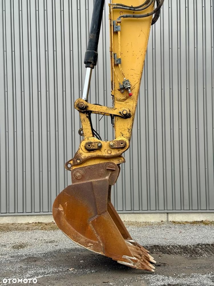 Caterpillar cat 329 - 9