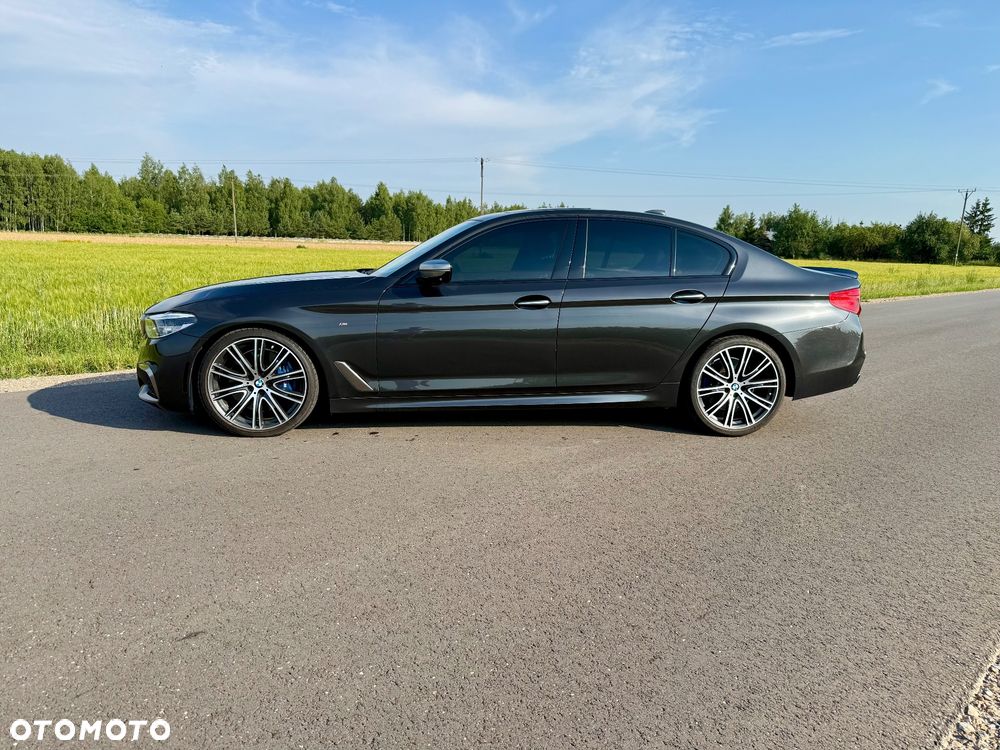 BMW Seria 5 M550i xDrive - 3