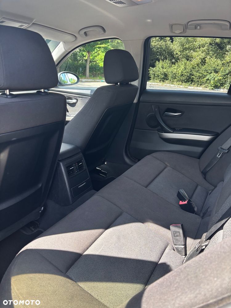 BMW Seria 3 320d - 15