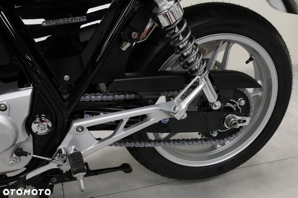 Honda CB - 40