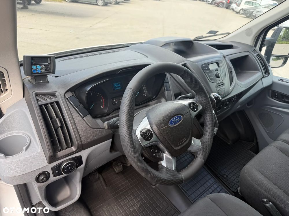 Ford Transit - 6