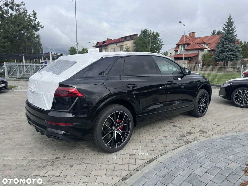 Audi Q8 - 6