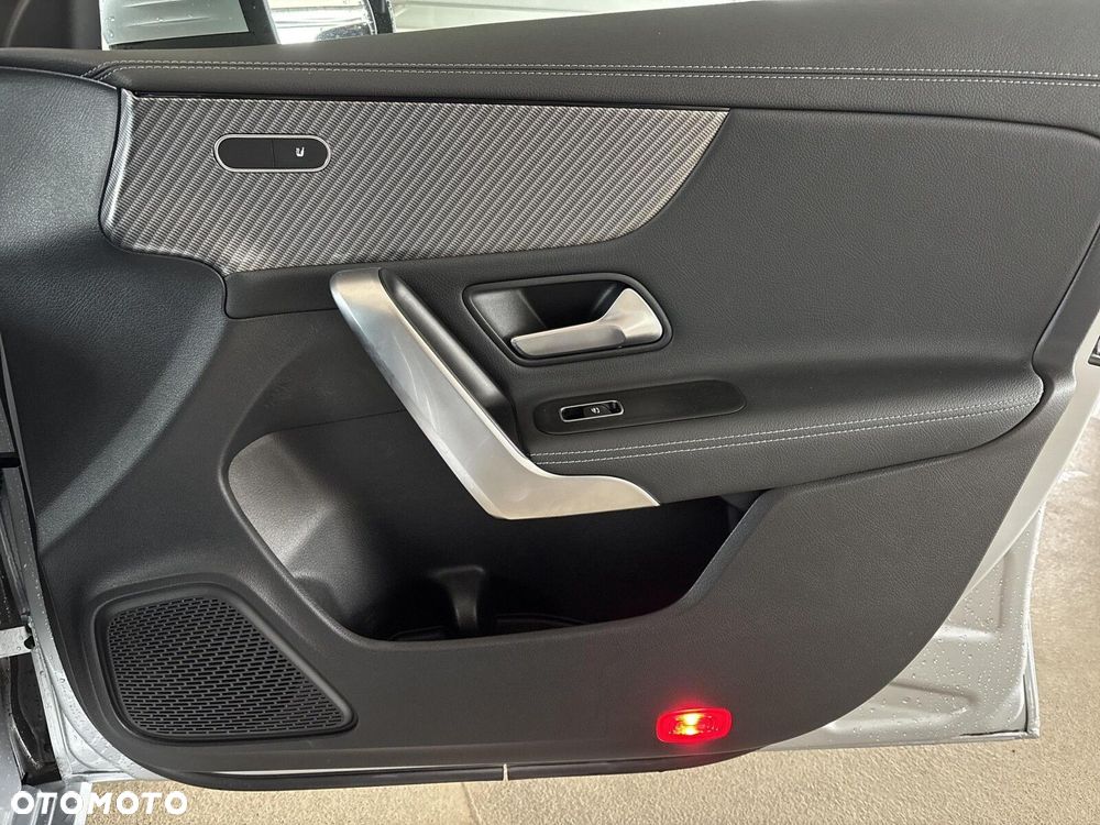 Mercedes-Benz CLA - 19