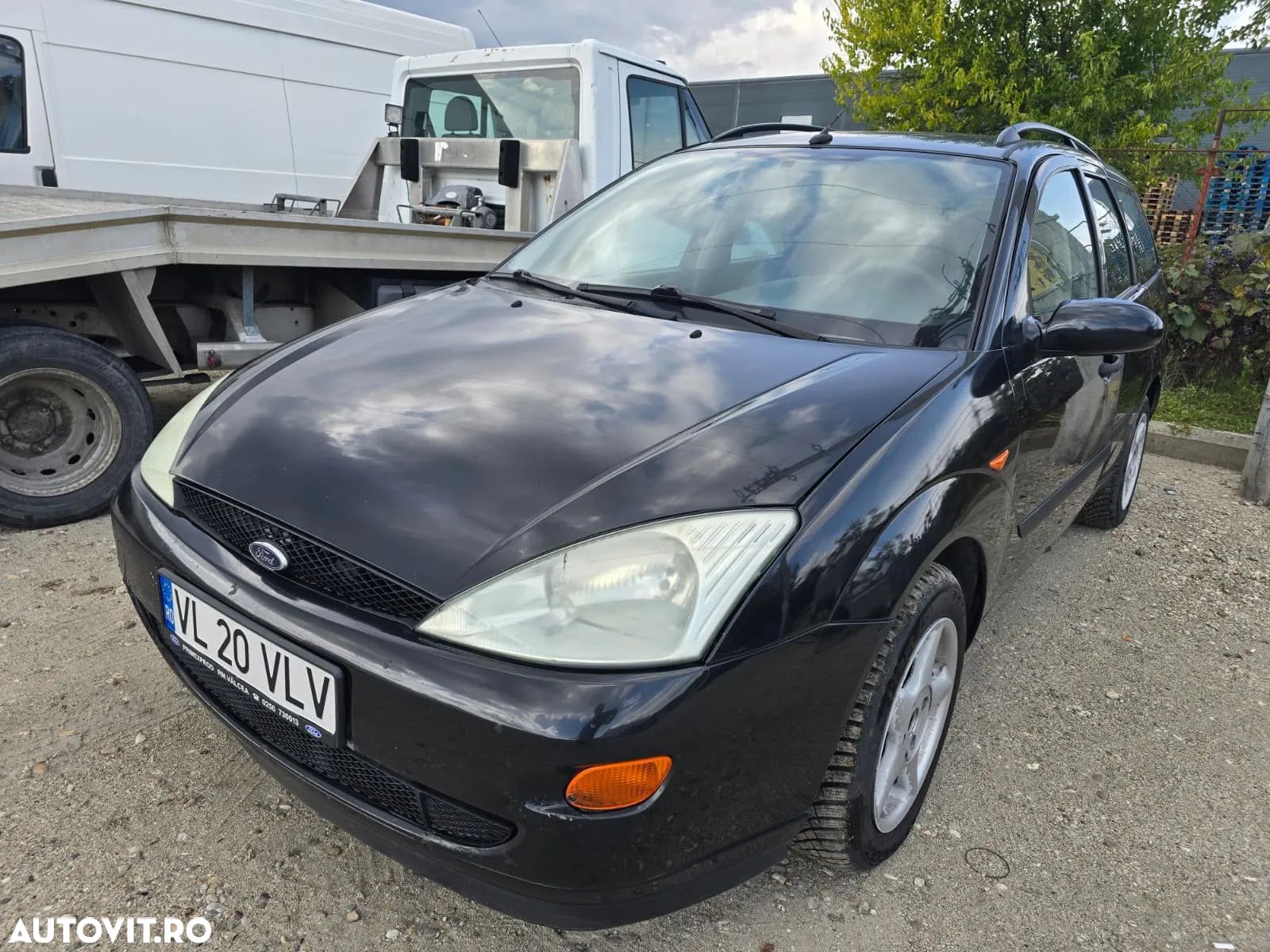 Ford Focus 1.8TDDI Trend - 1