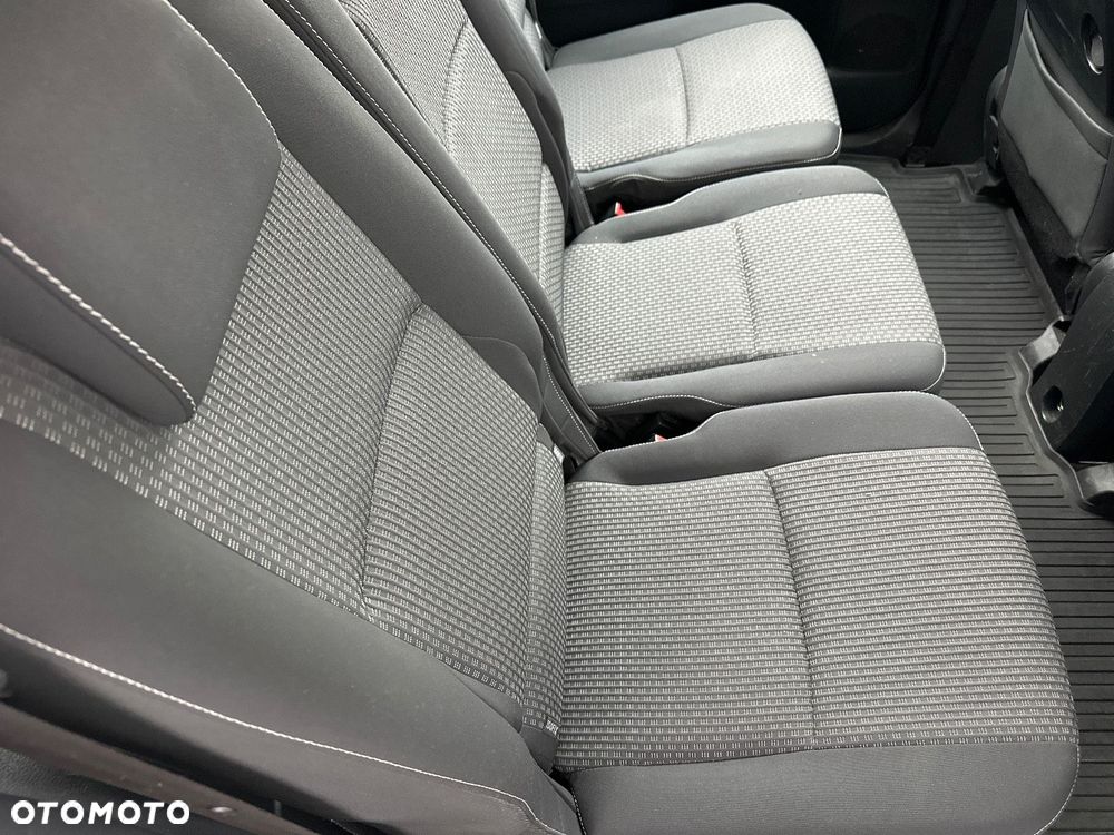 Toyota Verso 2.0 D-4D Premium - 15