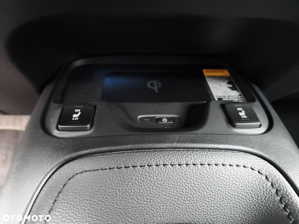 Toyota Corolla 1.8 Hybrid Executive - 27