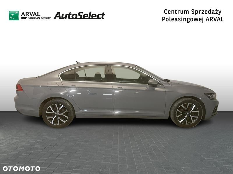 Volkswagen Passat - 7
