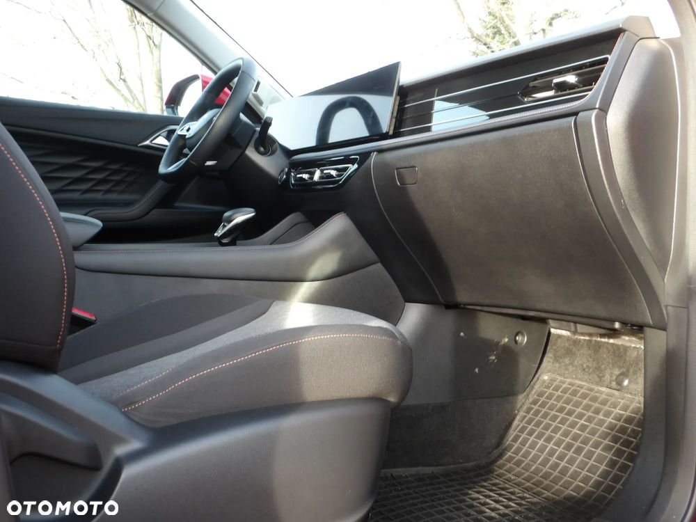 MG HS 1.5 T-GDI Excite DCT - 15