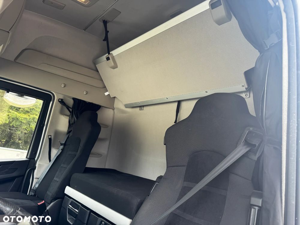 Iveco S-Way 460 - 5