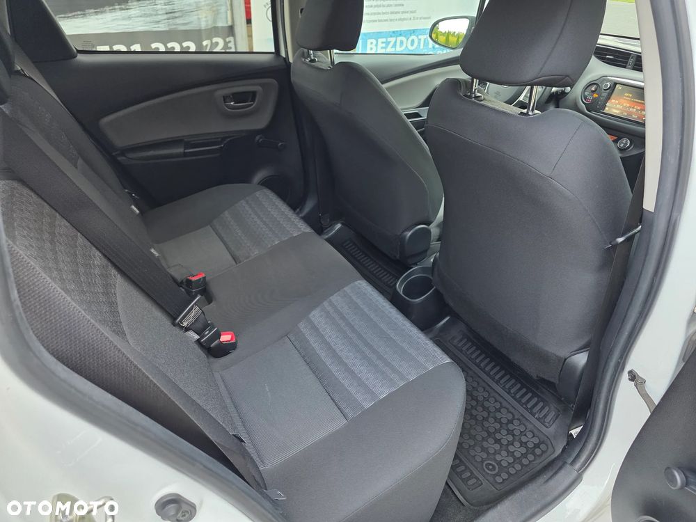 Toyota Yaris 1.33 Premium - 10