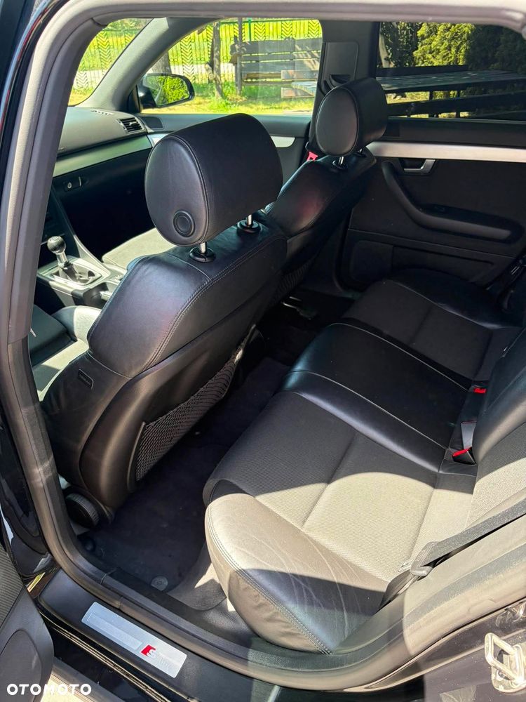 Audi A4 Avant 2.0 TDI DPF - 10