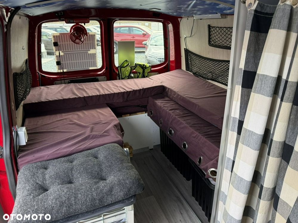 Volkswagen Transporter - 22