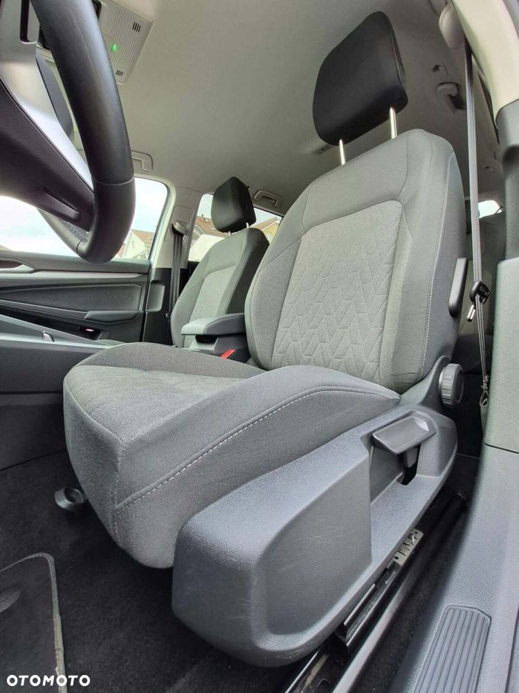 Volkswagen Golf Variant - 11