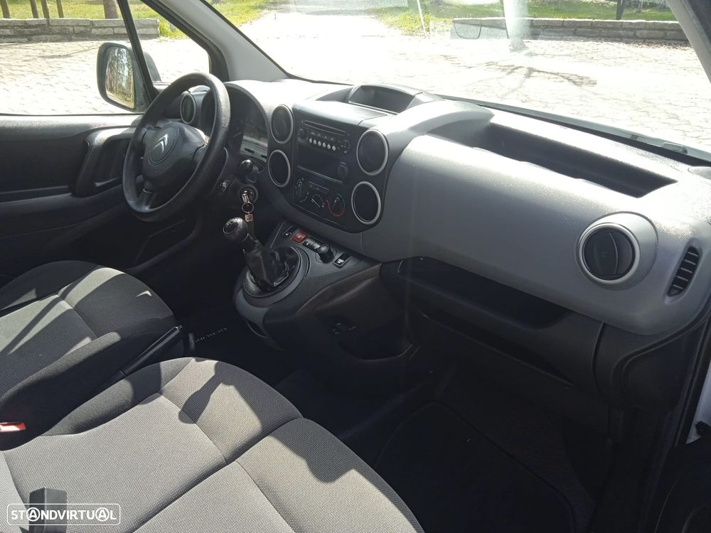 Citroën Berlingo XL (Longa) 1.6 Hdi 100cv 3 lugares 5 portas - 37