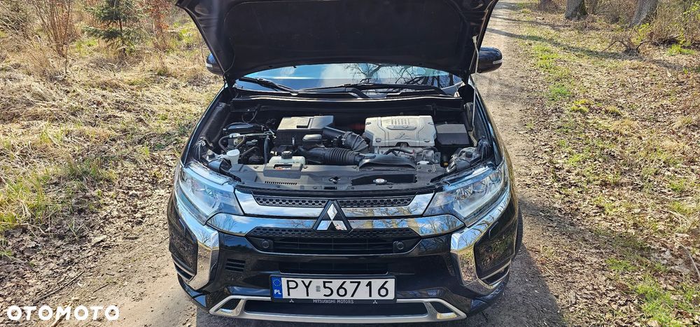 Mitsubishi Outlander 2.0 4WD - 18