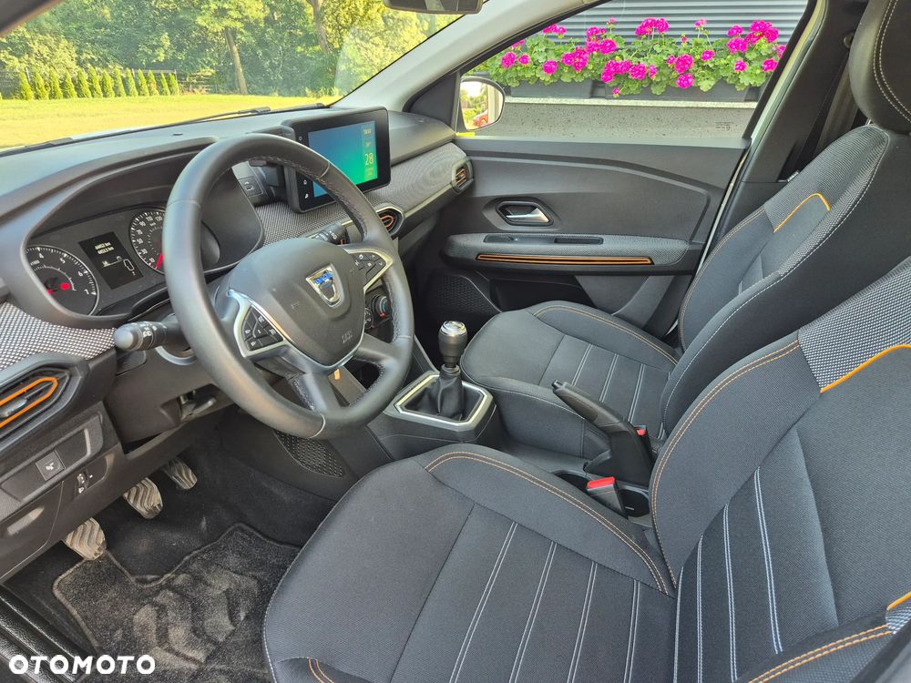 Dacia Sandero Stepway TCe 110 Expression + - 8