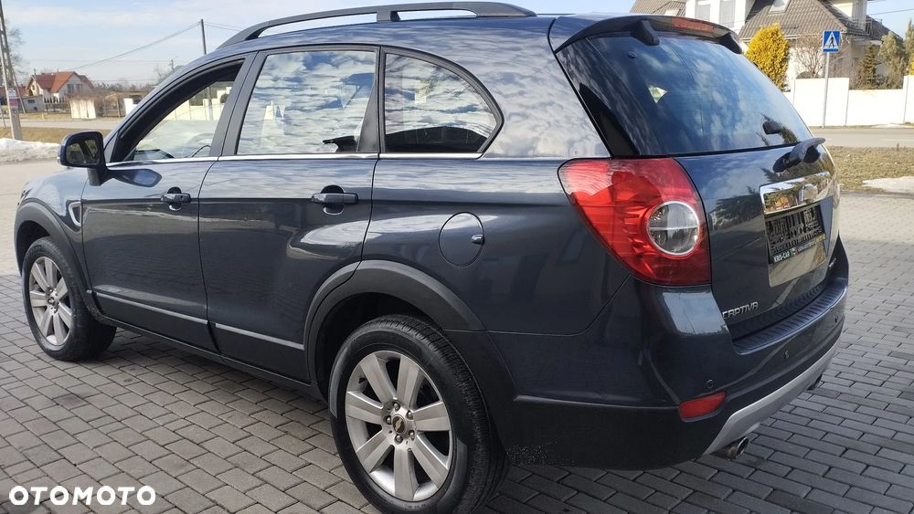 Chevrolet Captiva 2.0 4WD 7 Sitzer Automatik LT Exclusive - 10