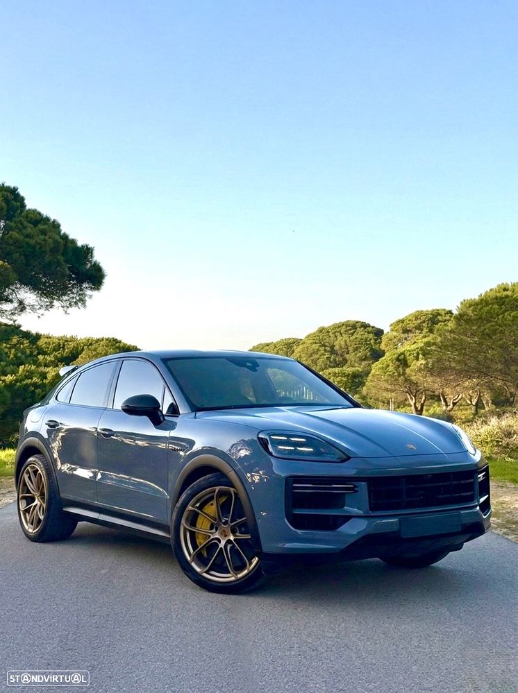 Porsche Cayenne Coupé Turbo E-Hybrid Tiptronic S GT-Pack - 2