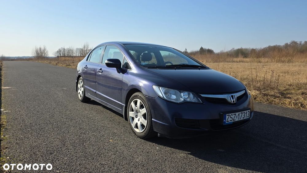 Honda Civic 1.8 Comfort - 9