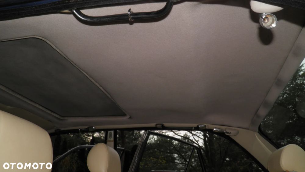 Jaguar XJ XJ12 5.3i - 8