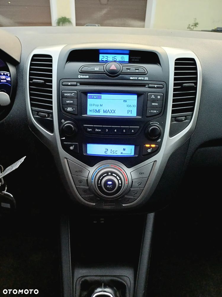 Hyundai ix20 1.4 blue - 25