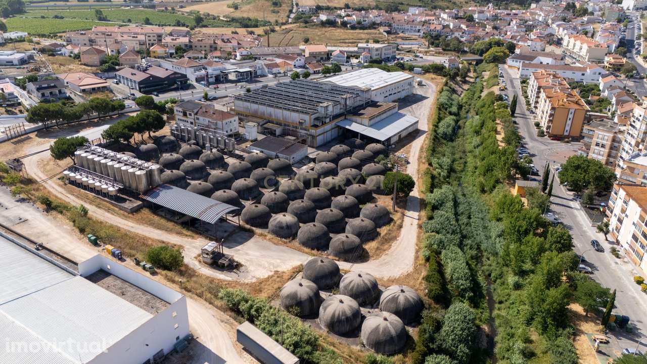 Uma adega com história, pronta para o futuro em Arruda dos Vinhos - Grande imagem: 5/56