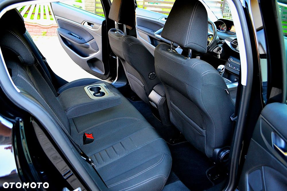 Peugeot 308 - 18