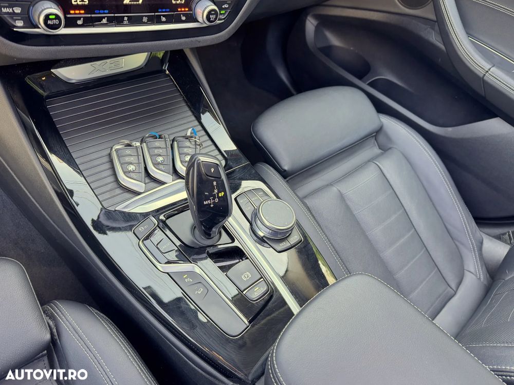 BMW X3 xDrive20i AT xLine - 18