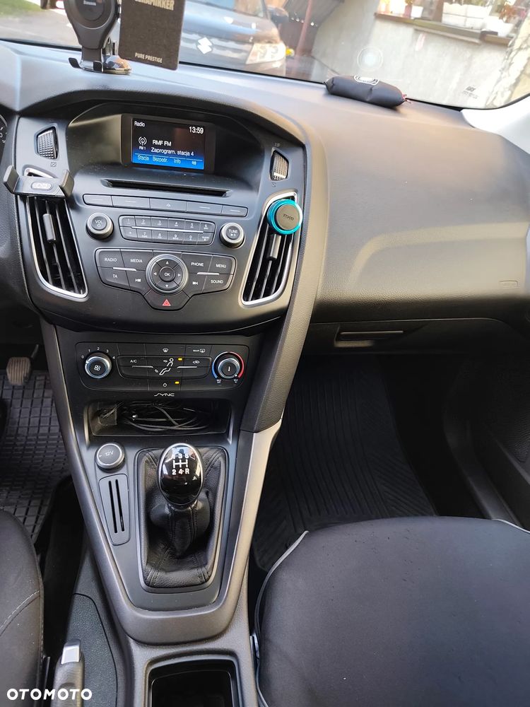 Ford Focus 1.6 Trend - 9