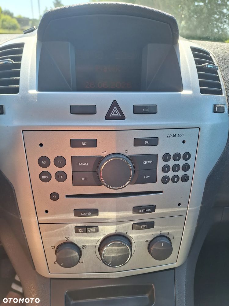 Opel Zafira 1.8 - 12
