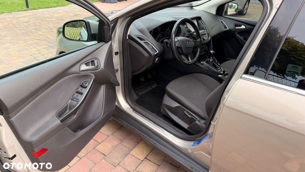 Ford Focus - 7