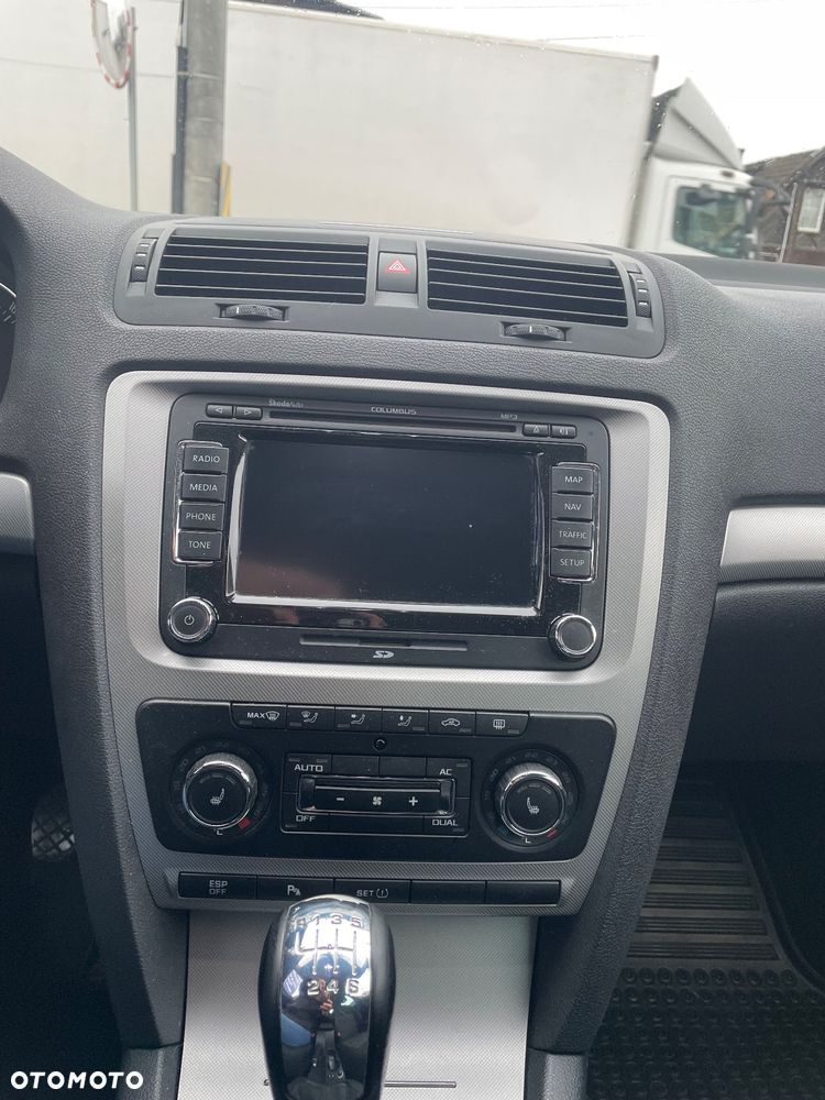 Skoda Octavia 1.8 TSI IMPULS EDITION - 11