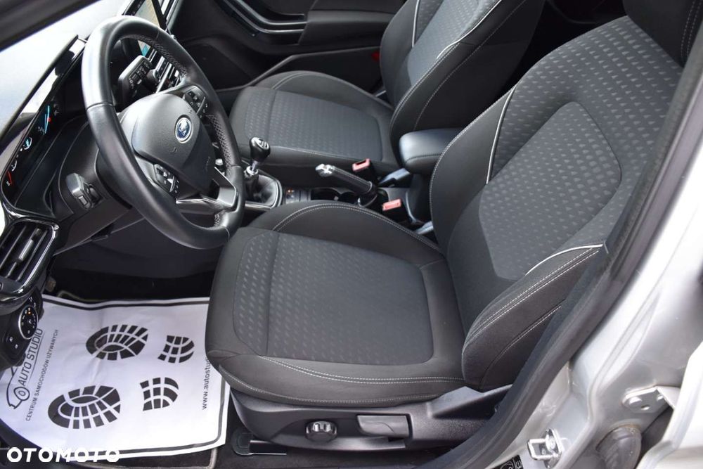 Ford Fiesta 1.0 EcoBoost S&S TITANIUM - 10