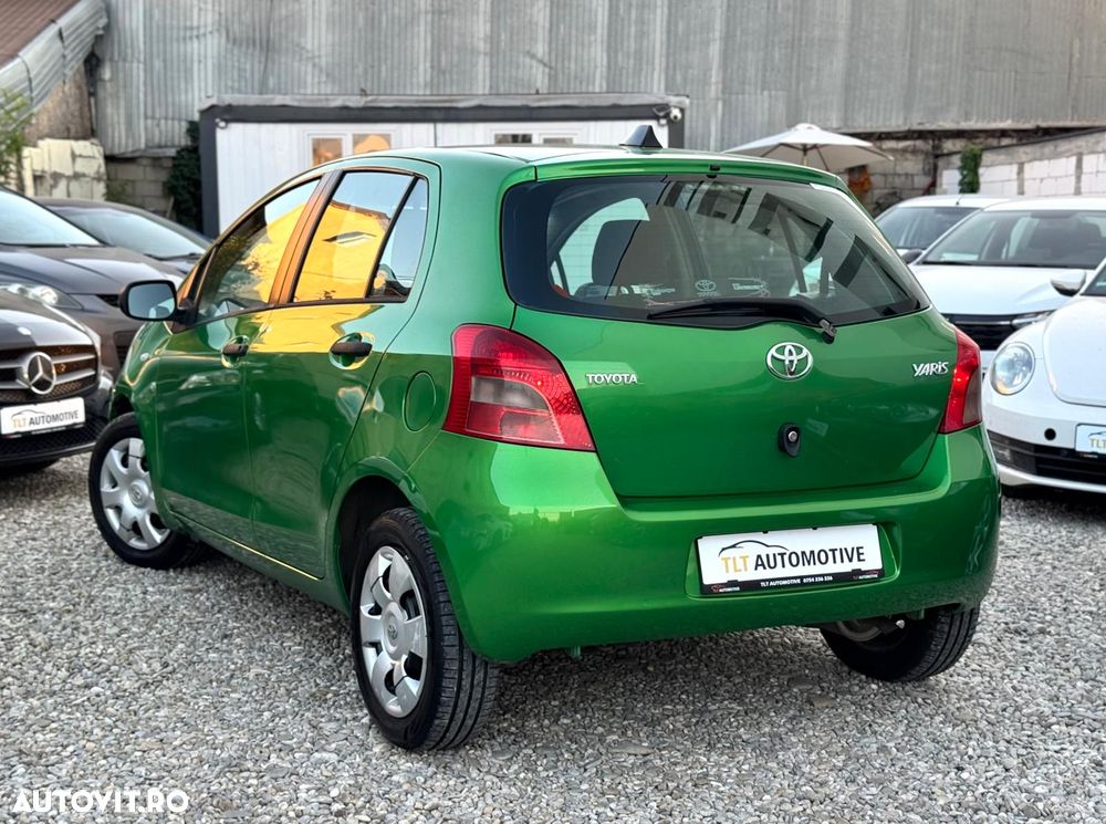 Toyota Yaris 1.0 Luna - 2
