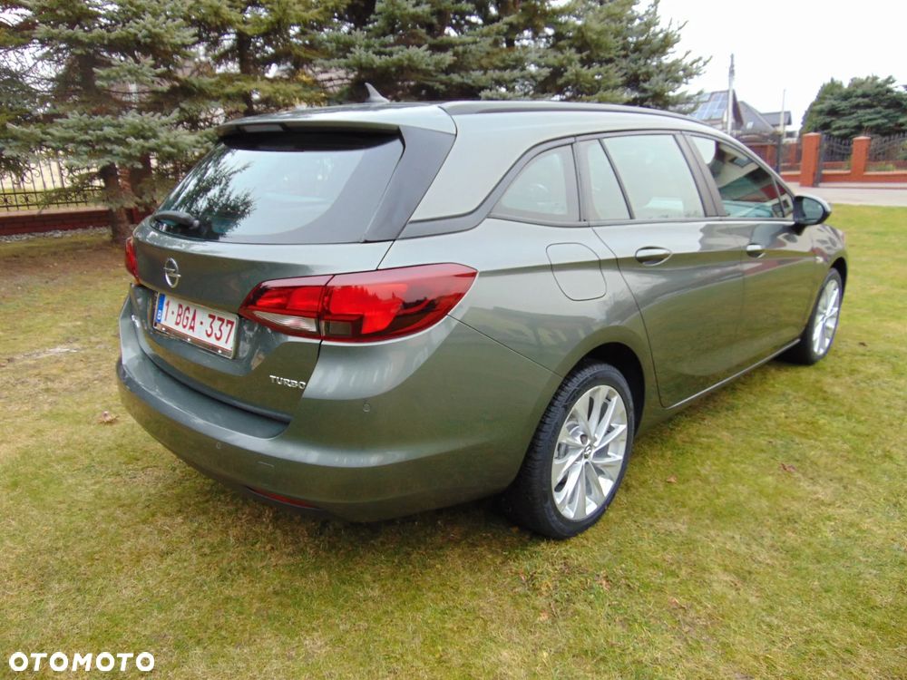 Opel Astra 1.4 Turbo Innovation - 11