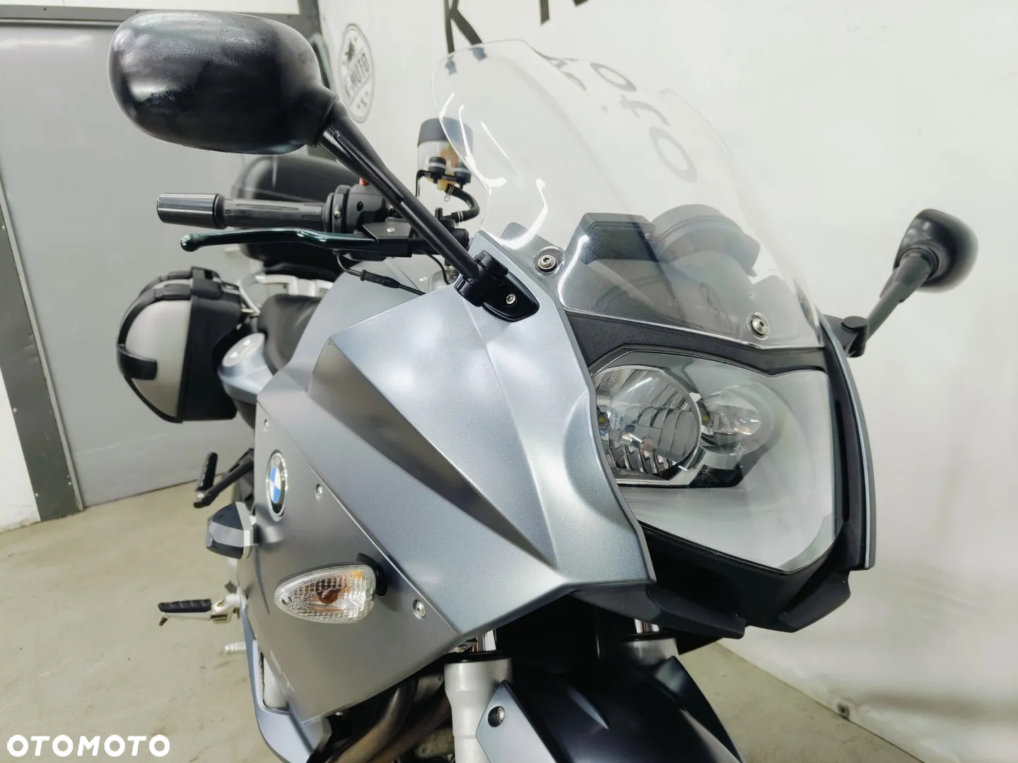 BMW F - 5