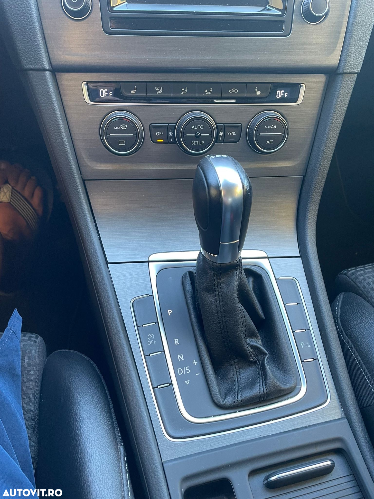 Volkswagen Golf 1.2 TSI DSG Highline - 11