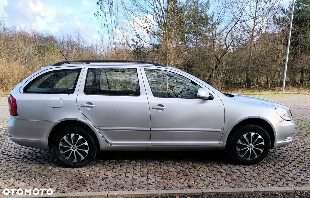 Skoda Octavia 2.0 TDI DPF Ambiente - 5
